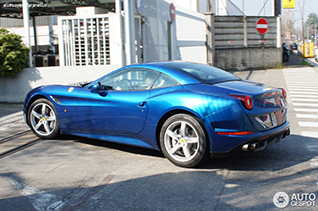 Gespot: Ferrari California T 