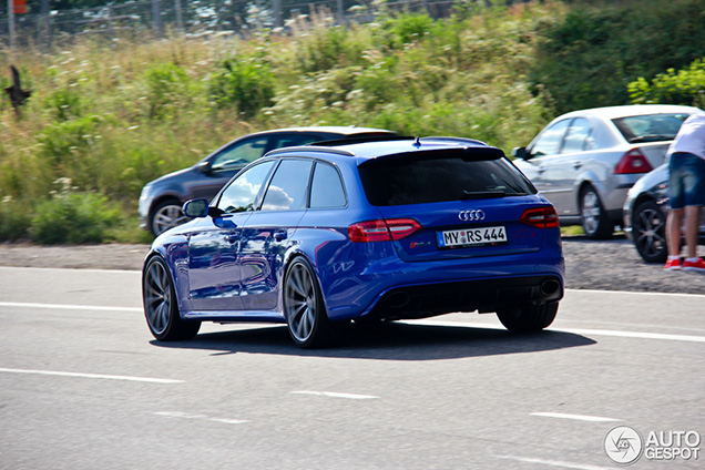Gespot: Audi RS4 Avant Nogaro selection